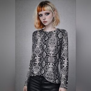 Halogen Snake Print Knit Sweater Small Black Gray Long Sleeve